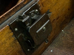 Credenza doppio corpo XVII secolo