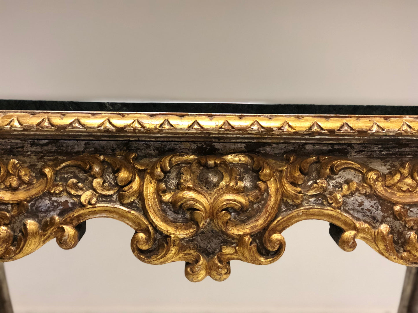 Consolles intagliata dorata argentata piano marmo .XVIII secolo