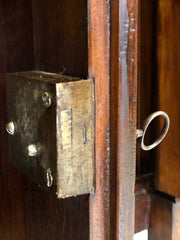 Credenza primo impero quattro porte . Emilia inizio XIX secolo