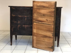 Cassettone Luigi XVI lombardo . XVIII secolo