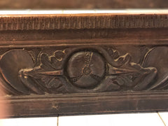 Letto lombardo in noce . XVI secolo