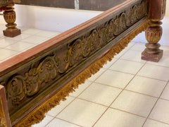 Letto matrimoniale legno laccato dorato. Lucca Siena fine XVI inizio XVII secolo