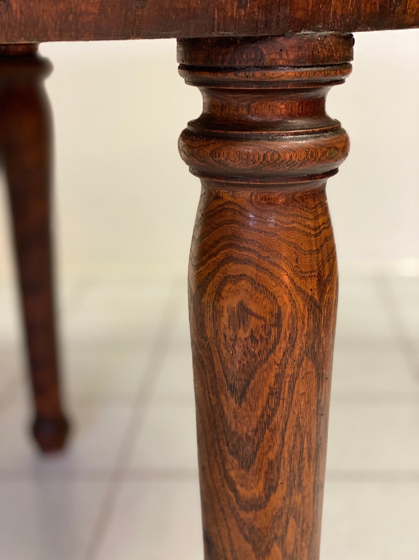 Extendable oval table elm Emilia 800