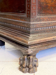 Cassapanca di noce Venezia XVI secolo