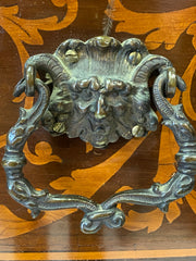 Cassettone bombato Luigi XV . Vicenza XVIII secolo
