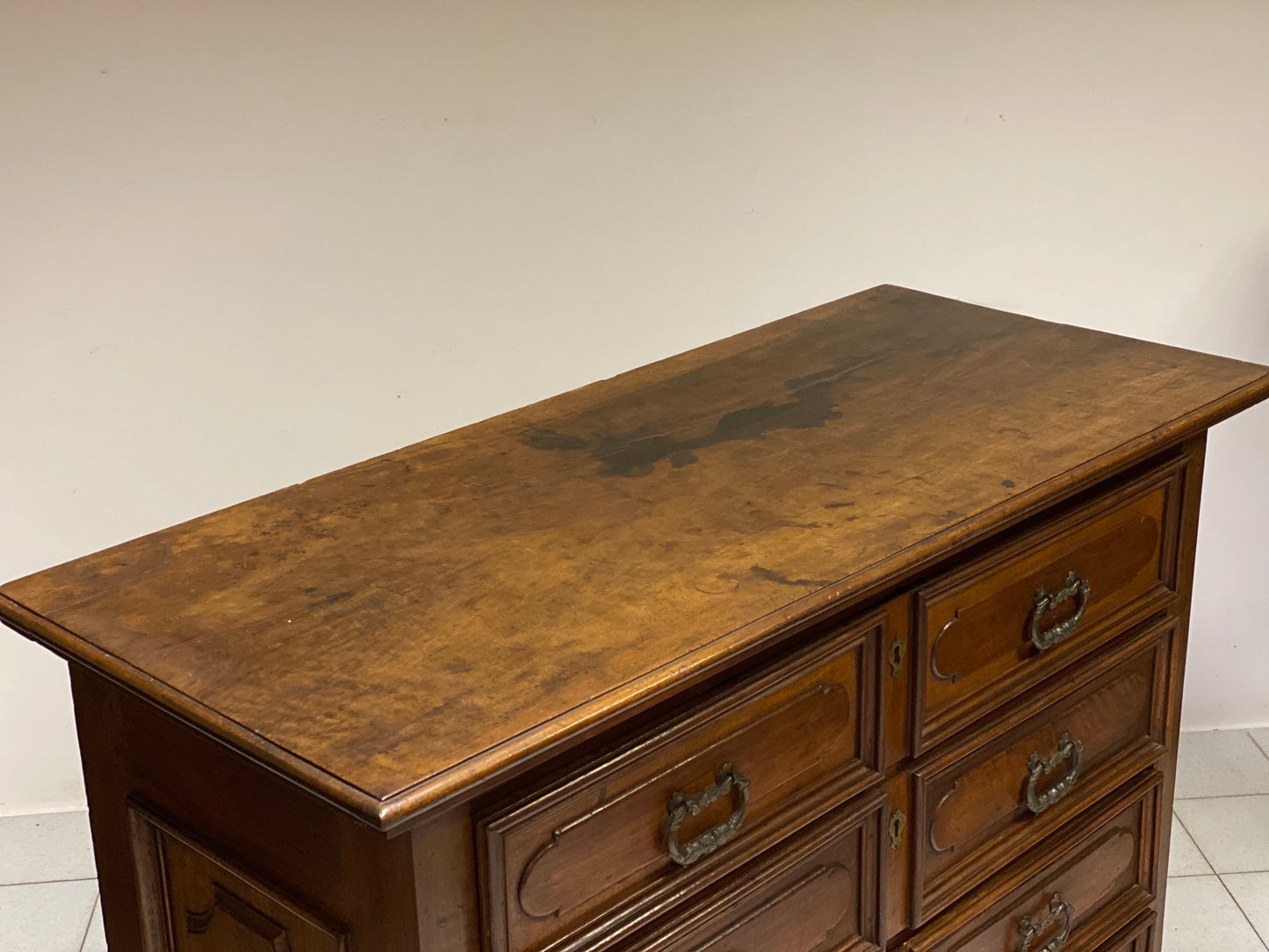 Lombard Brescian cabinet chest of drawers. Louis XIV. 17th century