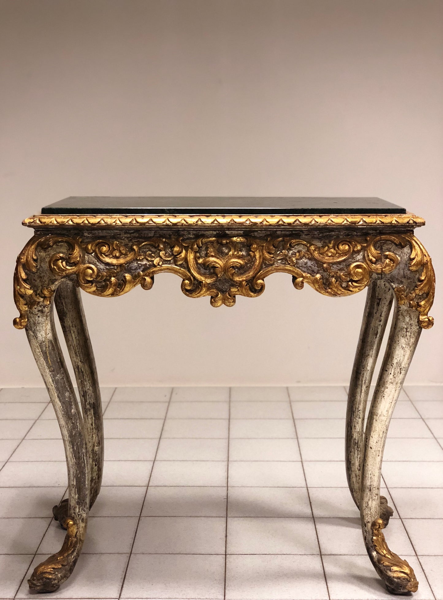 Consolles intagliata dorata argentata piano marmo .XVIII secolo