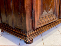 Credenza in noce Luigi XIV . XVII secolo