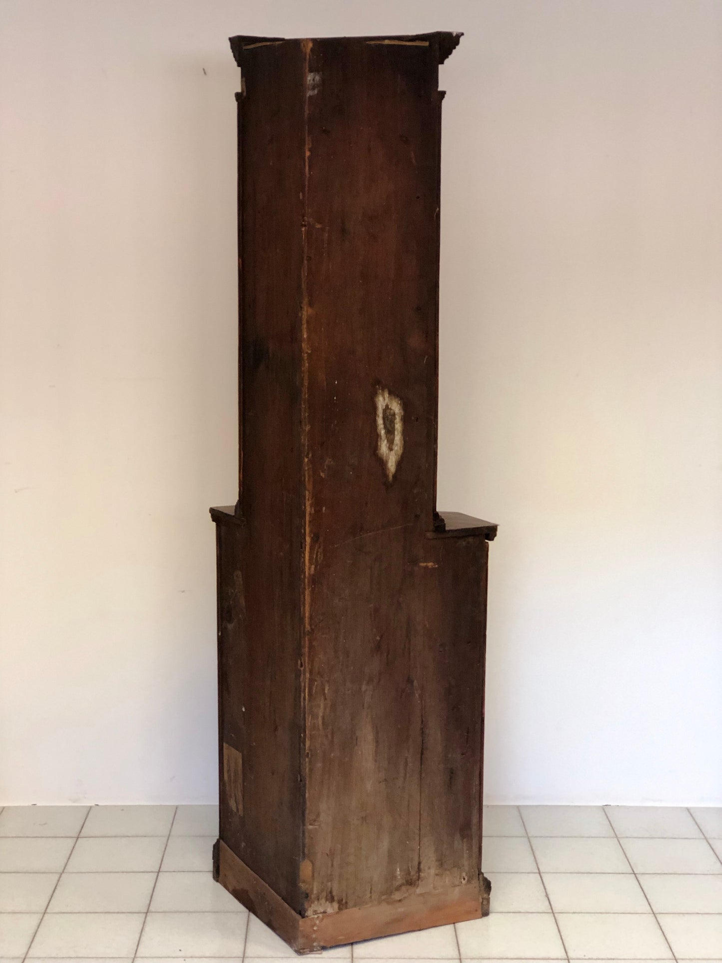 Cantonale Luigi XIV completamente lastronato. Fine 600 inizio 700