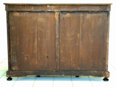 Servante di epoca vittoriana. Metà XIX secolo (restaurata)