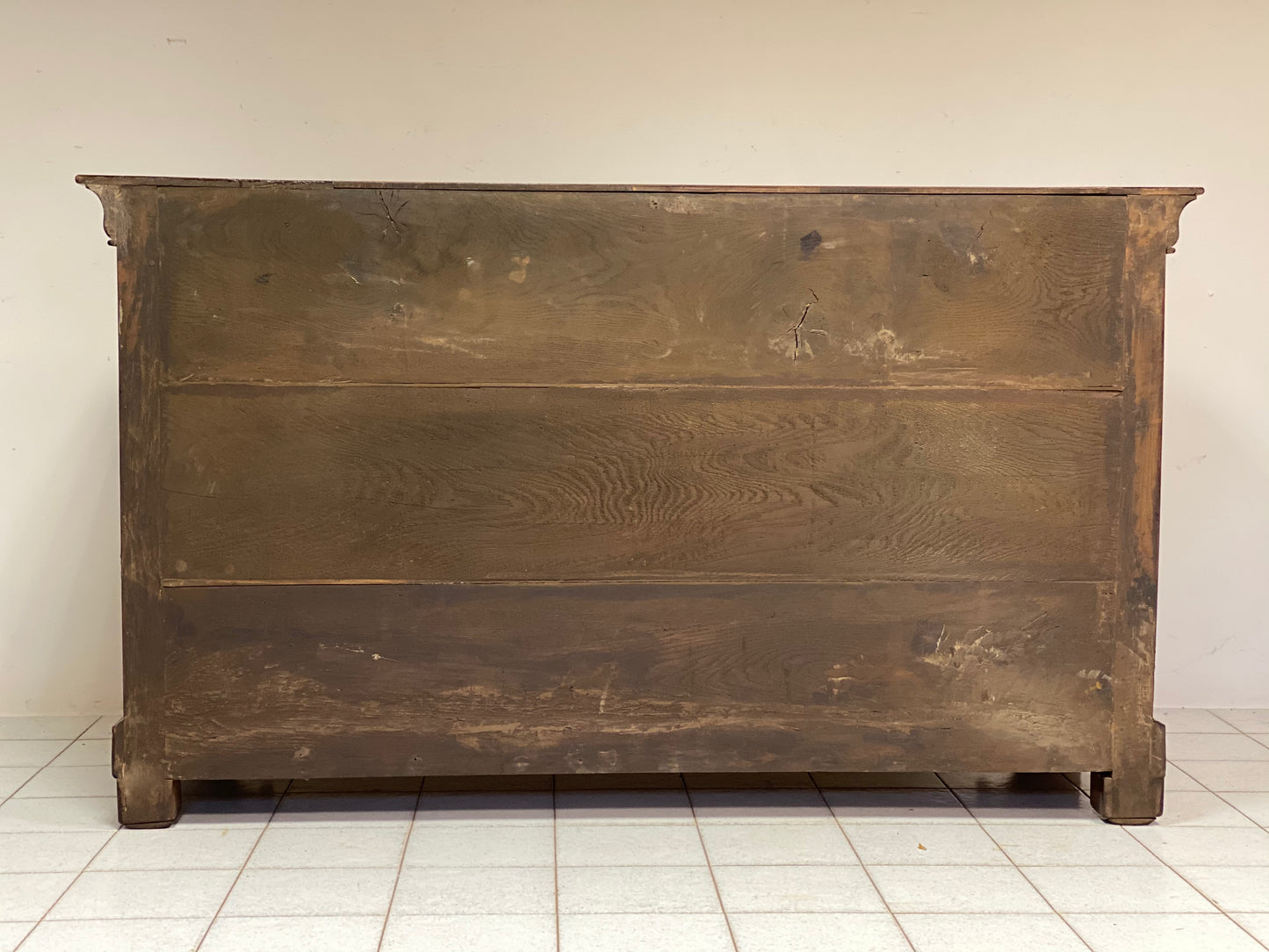 Charles X sideboard in elm. Emilia 19th century. L 196 cm