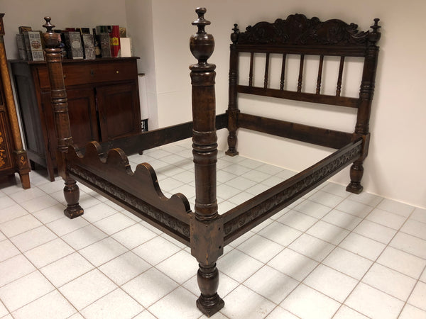 Letto matrimoniale Emiliano bolognese . XVII secolo