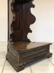 Inginocchiatoio lombardo noce . Inizio XVIII secolo