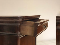 Coppia di comodini in noce Carlo X Lombardi