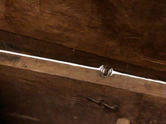 Cassapanca lombarda veneta scolpita . XVII secolo