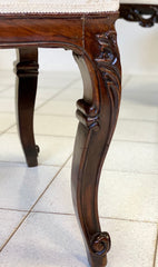 Quattro sedie in noce Luigi Filippo . Restaurate
