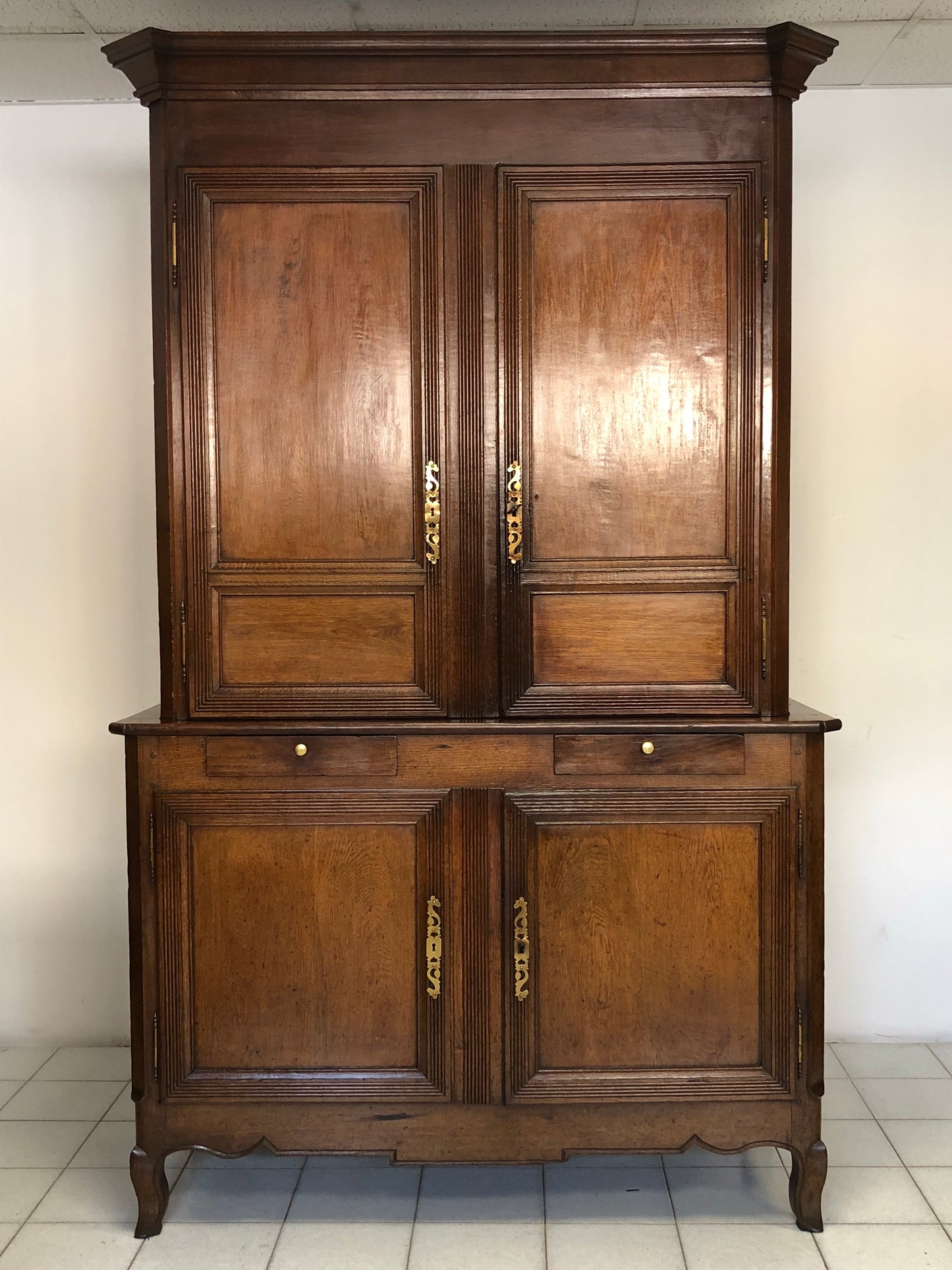 Credenza libreria restaurata . XVIII secolo