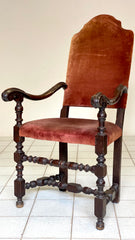 Trono Lombardo in noce . XVII secolo