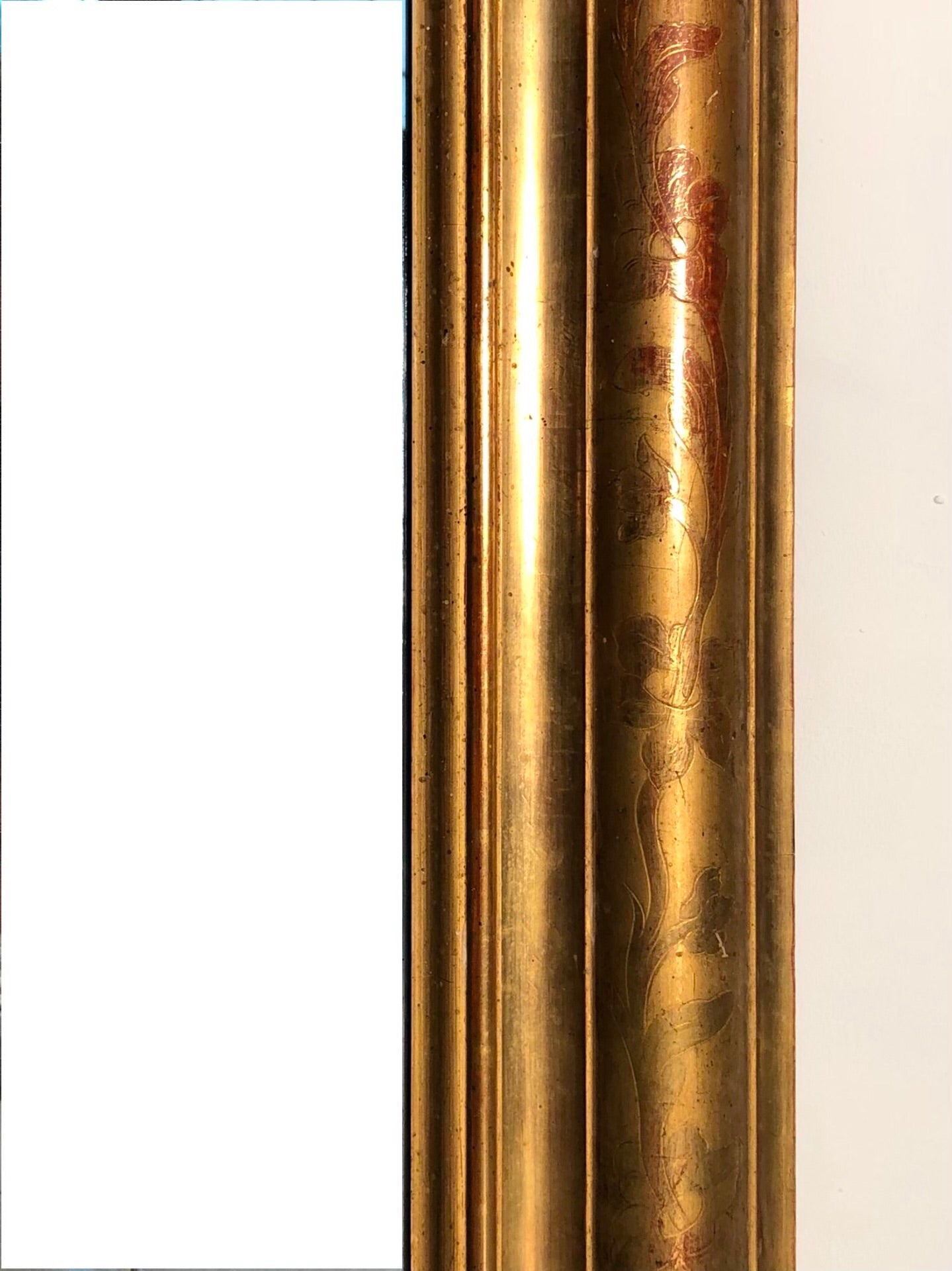 Specchiera caminiera in foglia oro