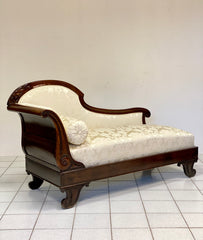 Dormeuse da centro Carlo X noce lombarda ( restaurata )