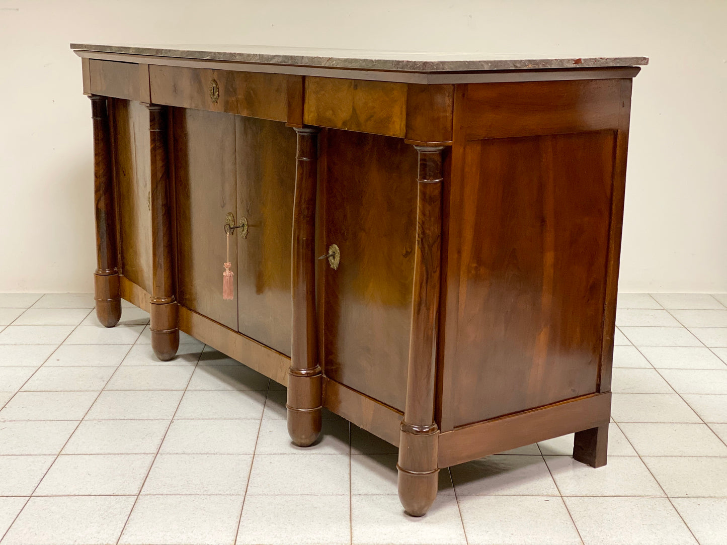 Credenza impero quattro porte piano marmo salomè . Parigi inizio XIX secolo