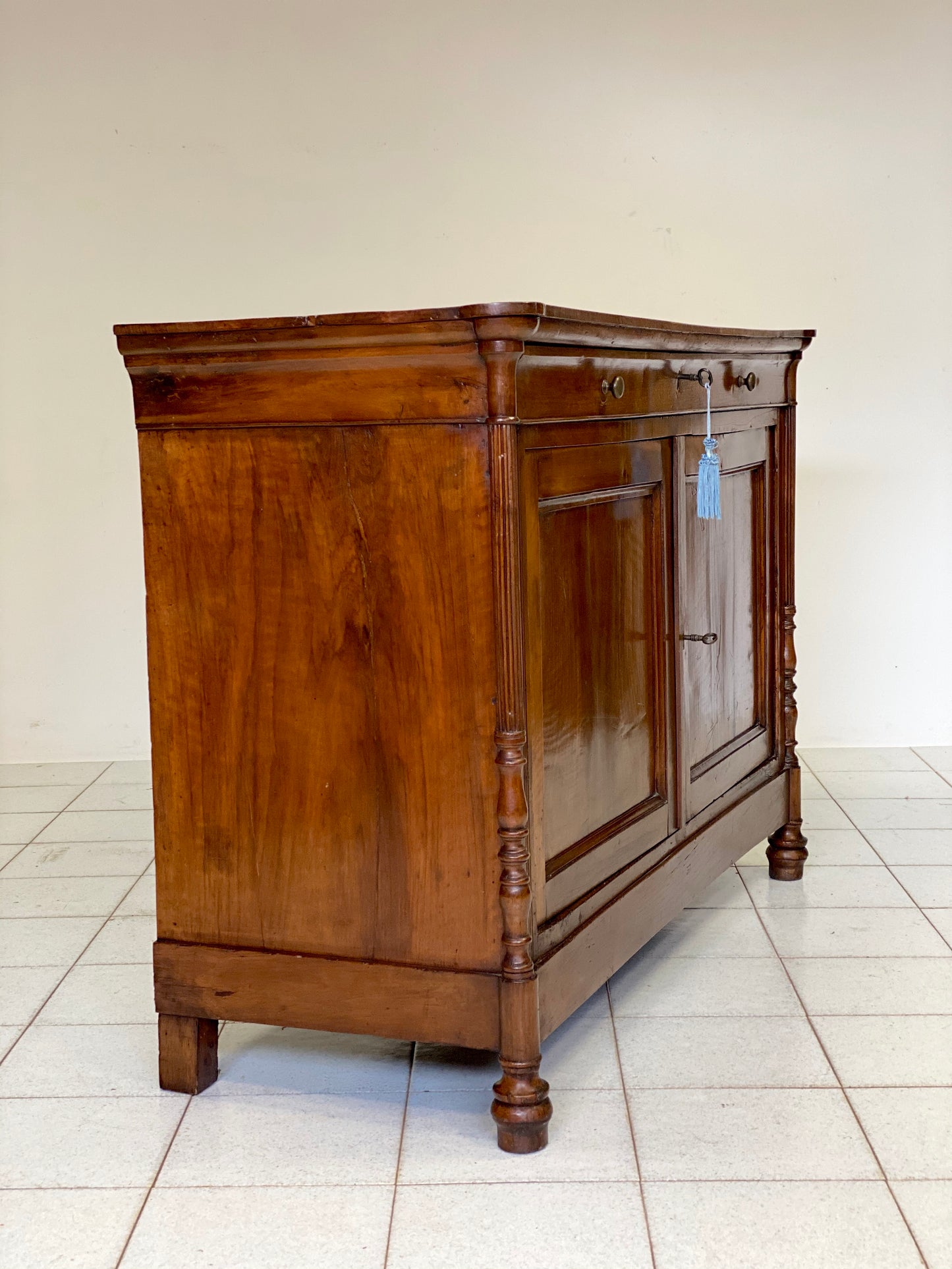 Credenza Carlo X noce Emilia metà XIX secolo