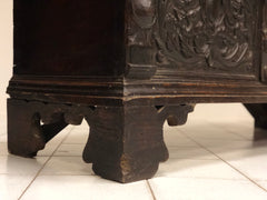 Cassapanca lombarda intagliata Bergamo XVI secolo