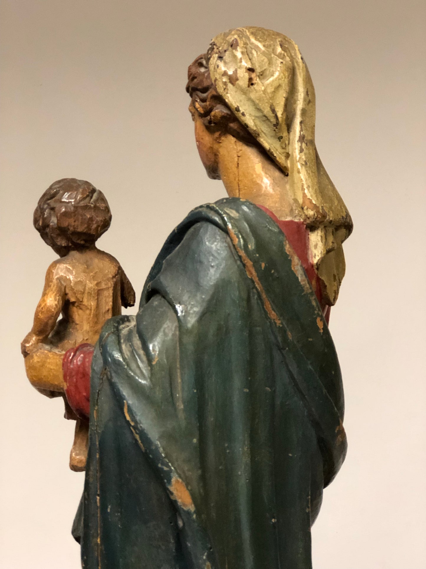 Madonna con il bimbo policroma . XVII secolo