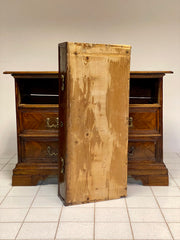 Cassettone Emiliano bolognese in noce fine XVII secolo