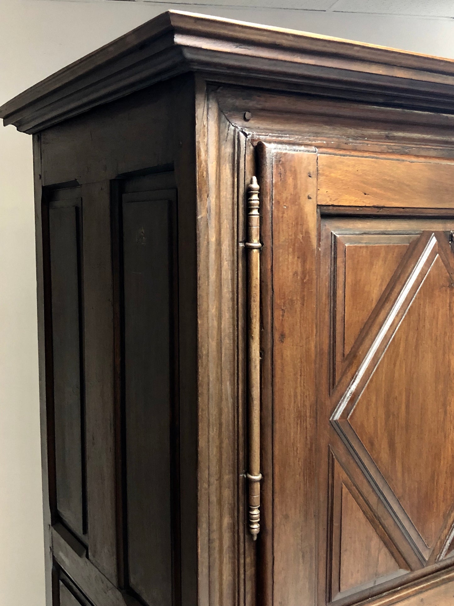 Diamond-point walnut wardrobe. 18th century