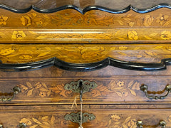 Trumeau con vetrina . Olanda inizio XIX secolo