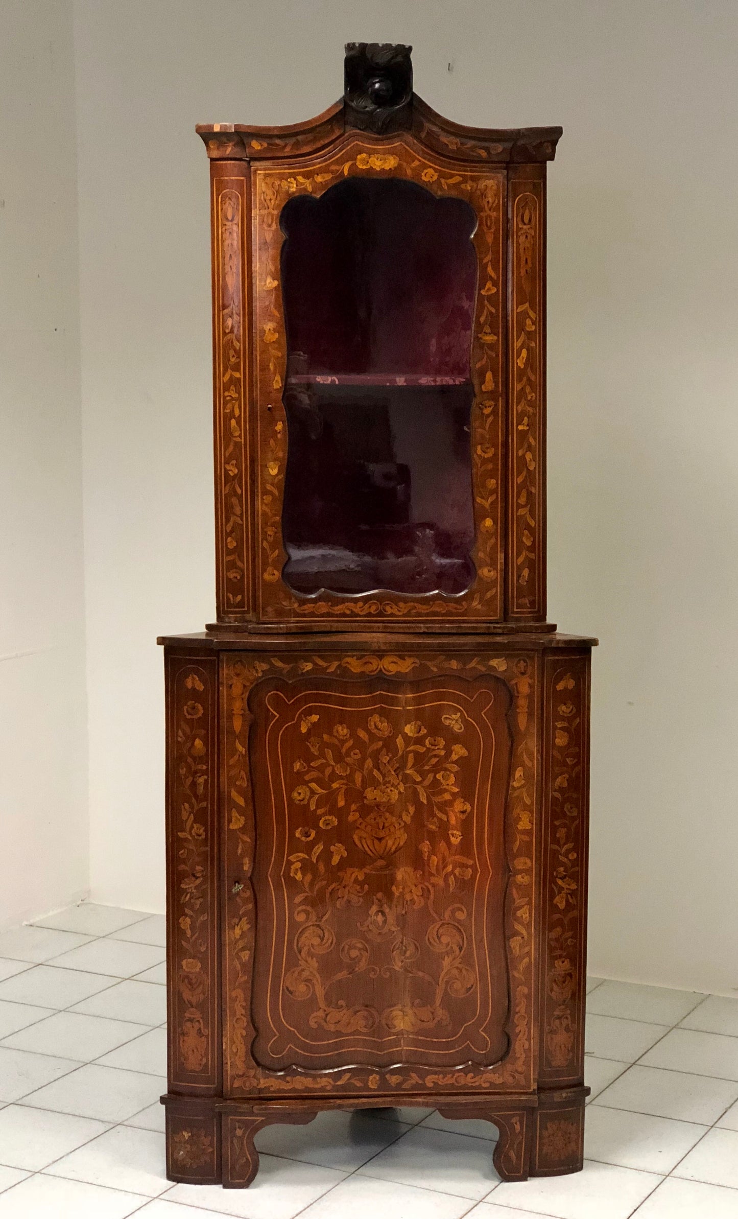 Dutch inlaid veneered corner piece. 18th century