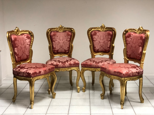 Gruppo di quattro sedie Luigi Filippo oro zecchino . Restaurate