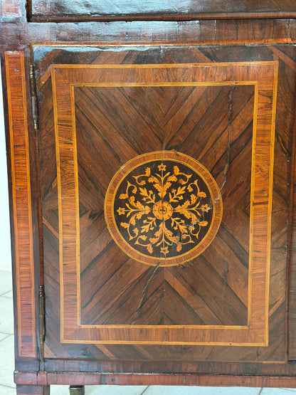 Secretaire Luigi XVI . Milano fine 700. Restaurato