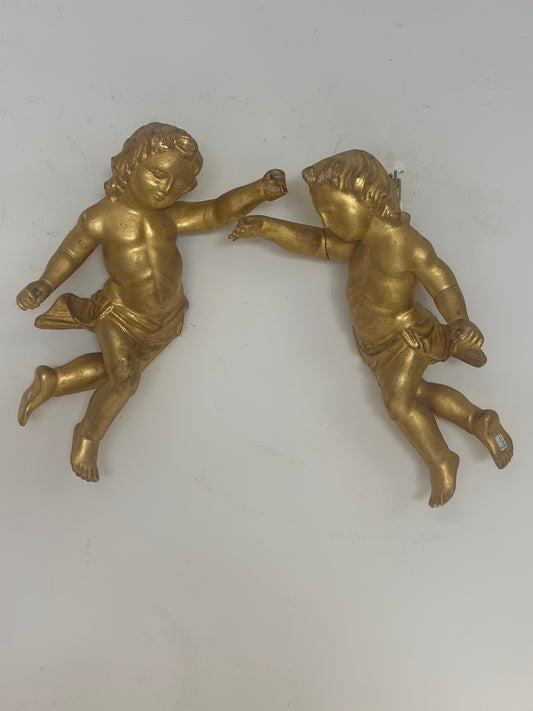 Coppia di angeli lignei in legno dorato . Lombardia primi del’700