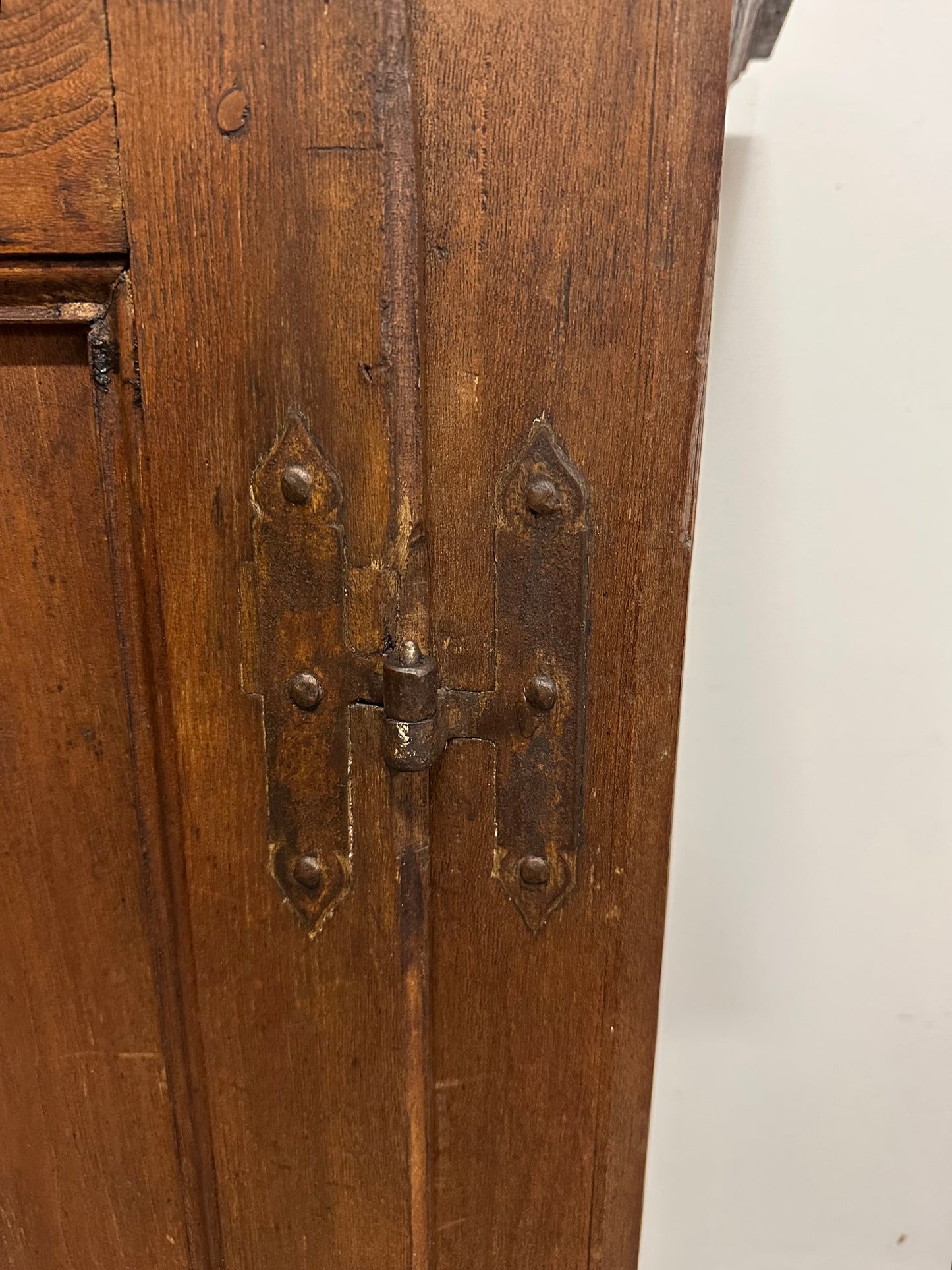 Credenza Luigi XIV . Modena prima metà dell’700