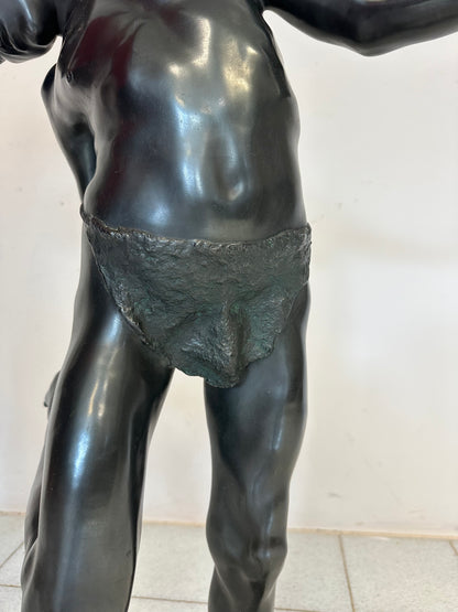 Fanciullo morso da un granchio . Bronzo.  Altezza 103 cm