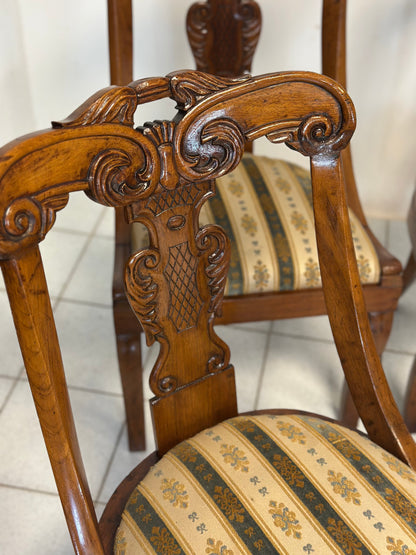 Gruppo di sette sedie a gondola Carlo X lombarde.  Primo 800