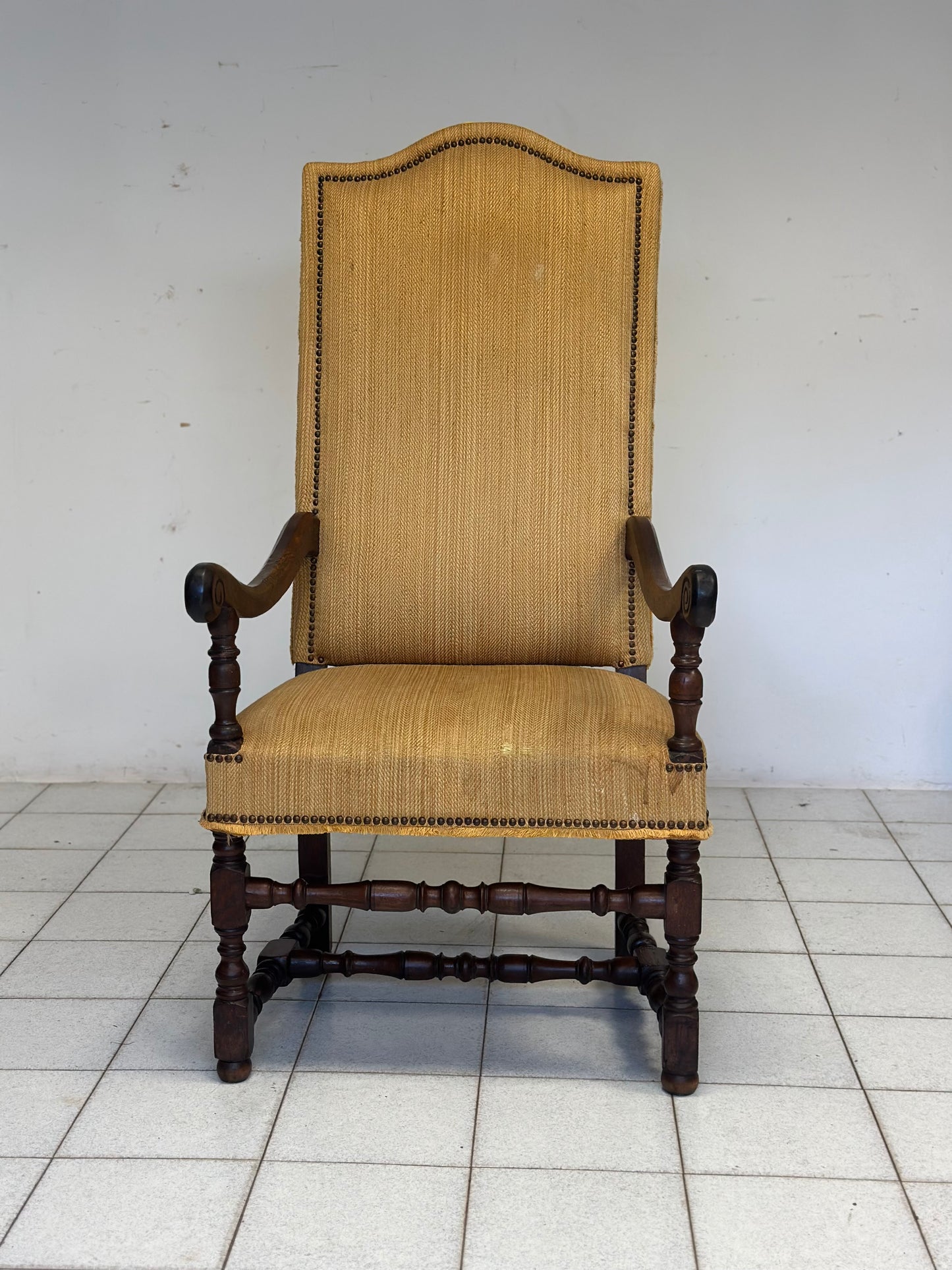 Poltrona Luigi XIV barocca lombarda noce rocchetto