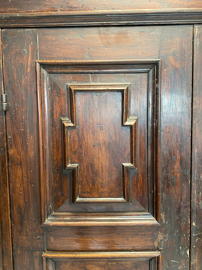 Lombard wardrobe. Brescia Bergamo 17th century