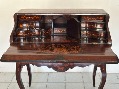 Ribalta olandese intarsiata.   XIX secolo.  Restaurata