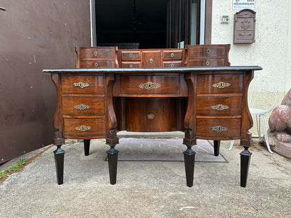 Scrivania a mazzarina da centro Luigi XVI.   Genova 700