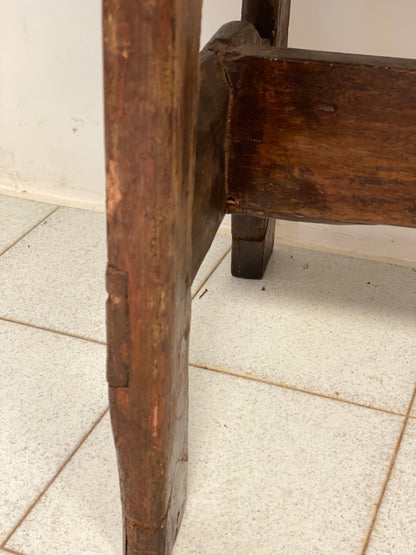 Consolle mezzo tavolo . XVIII secolo
