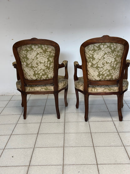 Coppia di poltroncine Luigi Filippo in noce.  XIX secolo