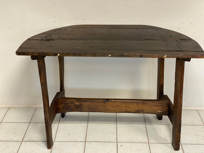 Consolle mezzo tavolo . XVIII secolo