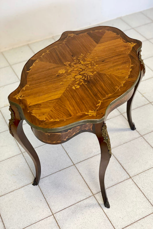 Inlaid veneered table. Napoleon III