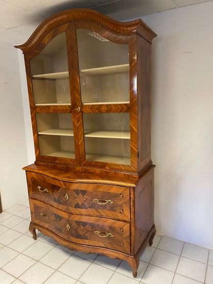 Louis XV shaped chest of drawers with riser. Emilia 700