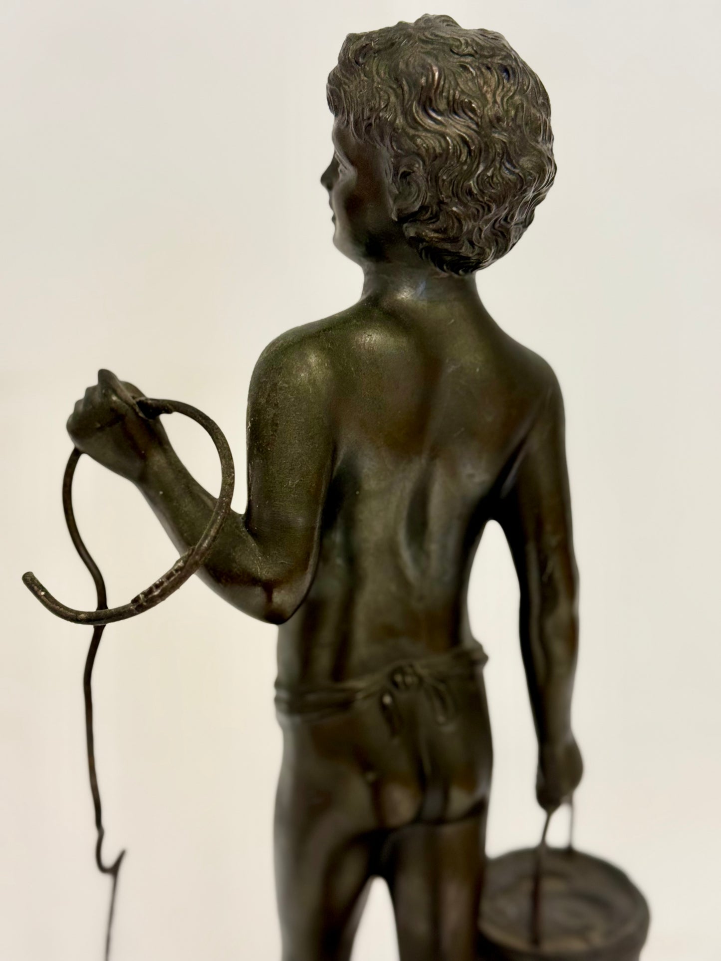 Scultura in bronzo.  Fanciullo fine XIX secolo . H 38 cm