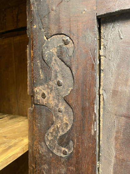 Lombard wardrobe. Brescia Bergamo 17th century