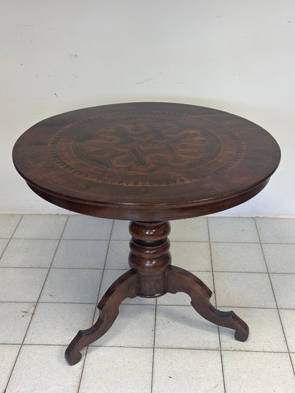 Tavolino-Rolo -intarsiato rotondo seconda metà 1800
